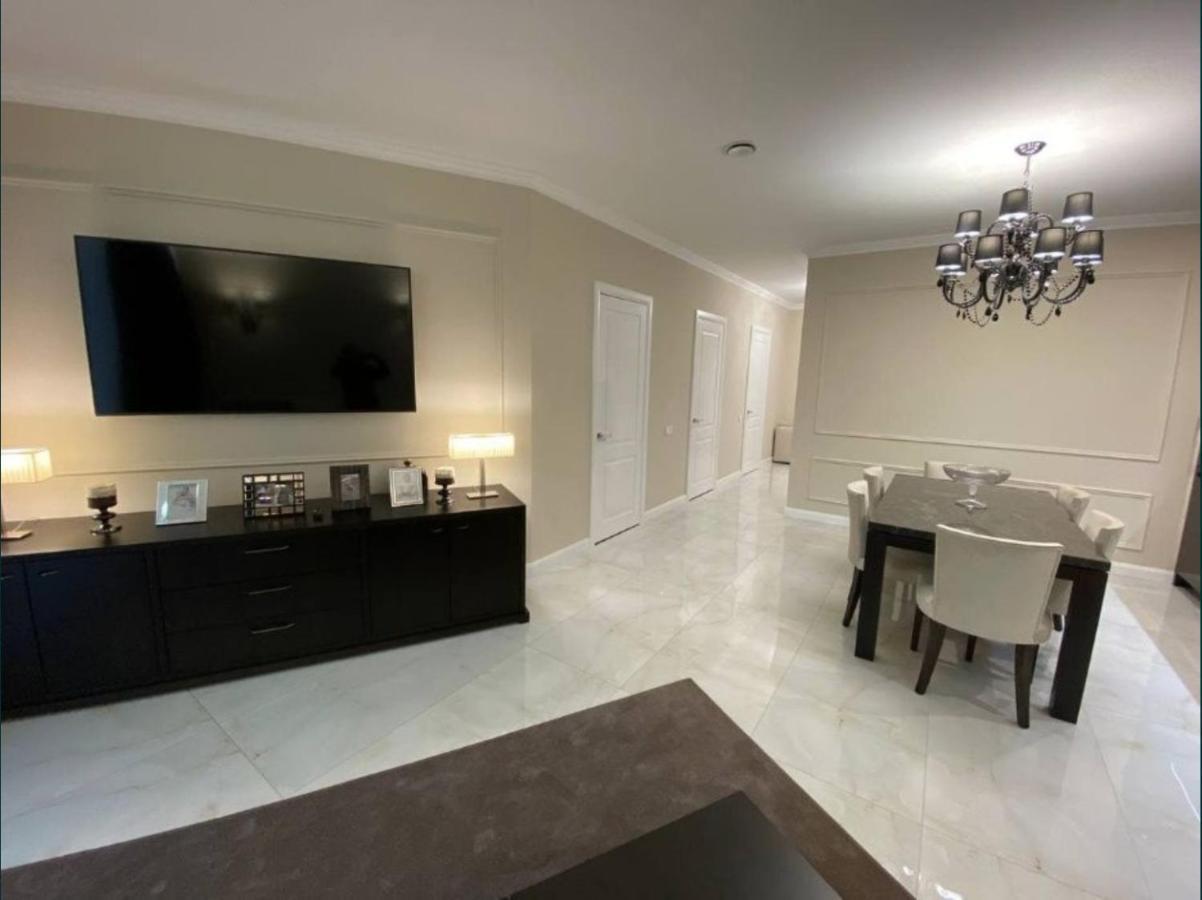 Lux 1-Bedroom Panoramic View Most City Center Area Dnipro Ngoại thất bức ảnh