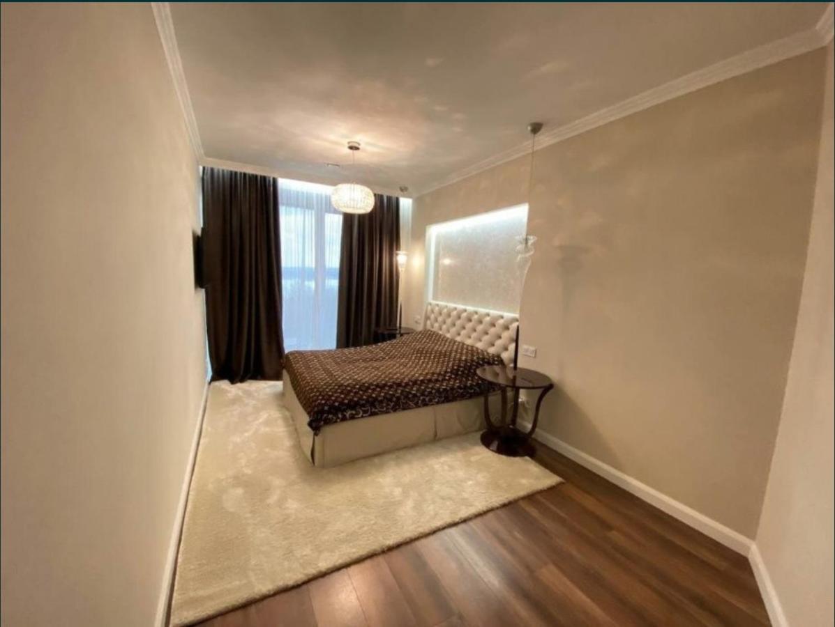 Lux 1-Bedroom Panoramic View Most City Center Area Dnipro Ngoại thất bức ảnh